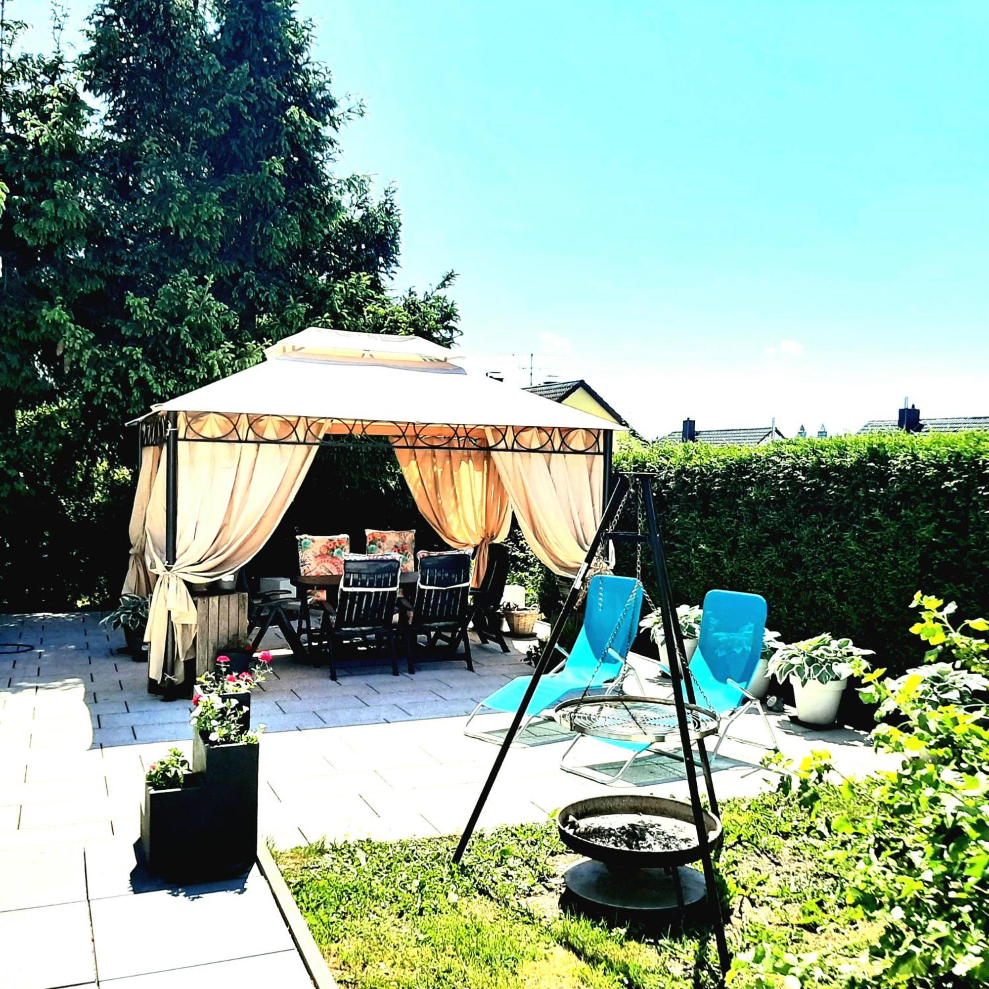 Design Maisonette - 24H Self-Check-In - Bis 7 Pers - In Direkter Weihernaehe - Parkplatz - Wifi - Balkon -Terrasse - Radwege Schiffweiler Exterior photo
